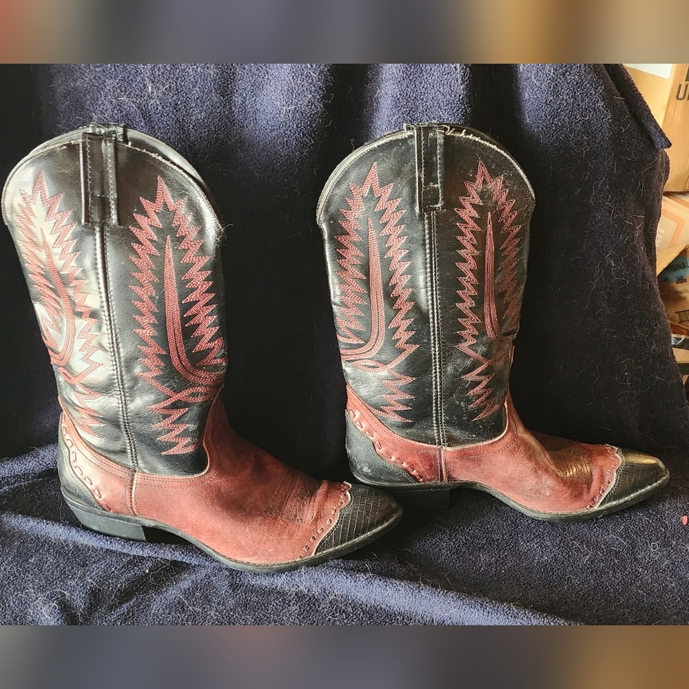 Acme Cowboy boots